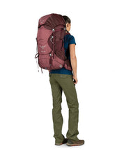 Load image into Gallery viewer, Female hiker wearing Osprey Viva Women&#39;s Pack 